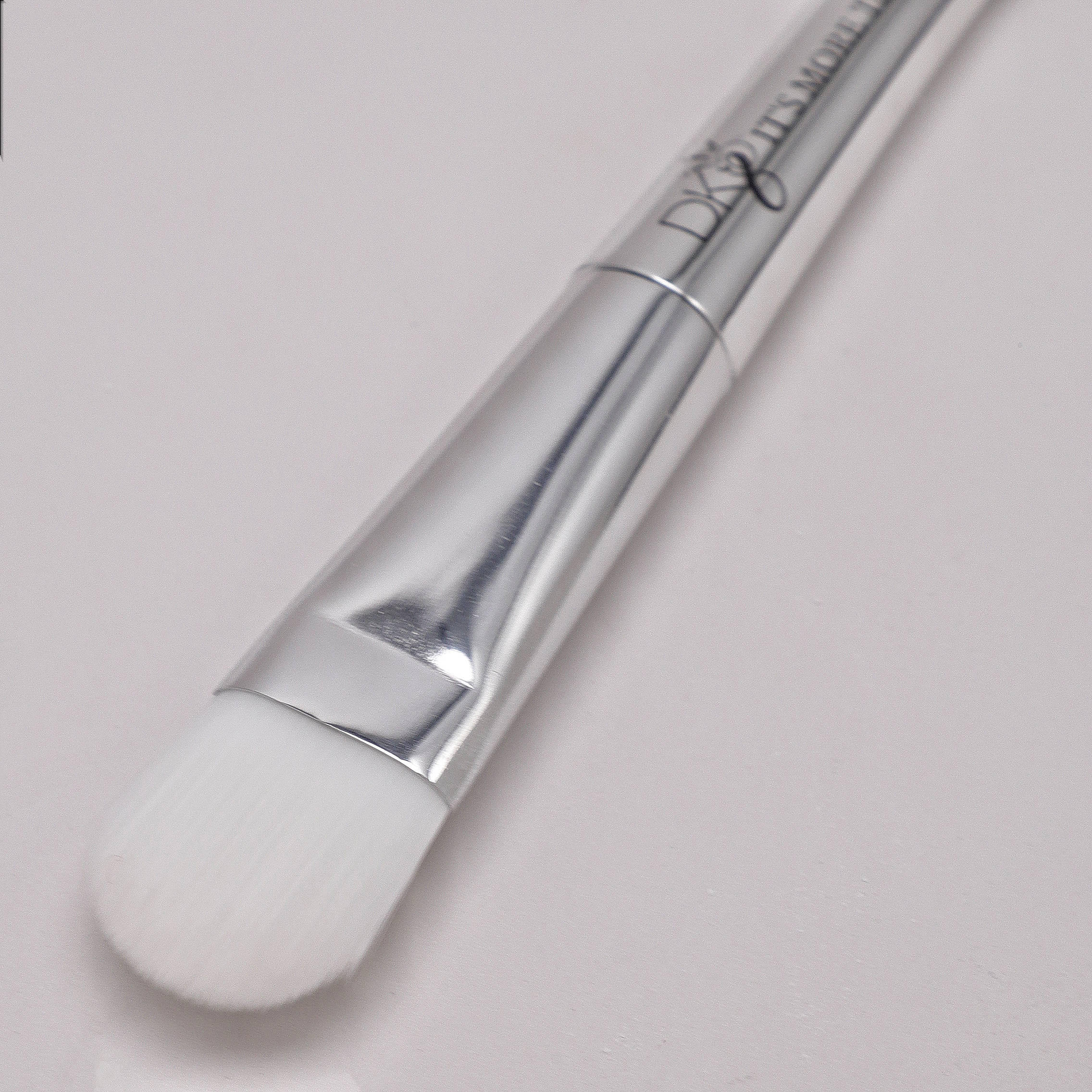 adhesive application brush - Soft bristles makes application and cleanup not a task